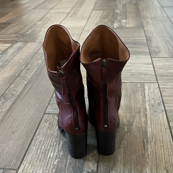 Free People ELLE BLOCK HEEL BOOT size 11 in vintage oak - Picture 9 of 11